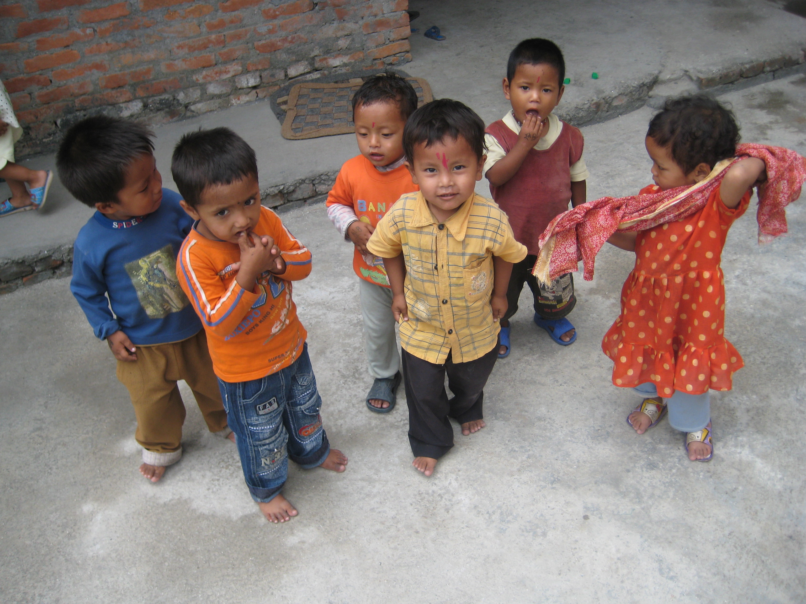 Nepal Teachers Rachel and Britanny Preschool Children