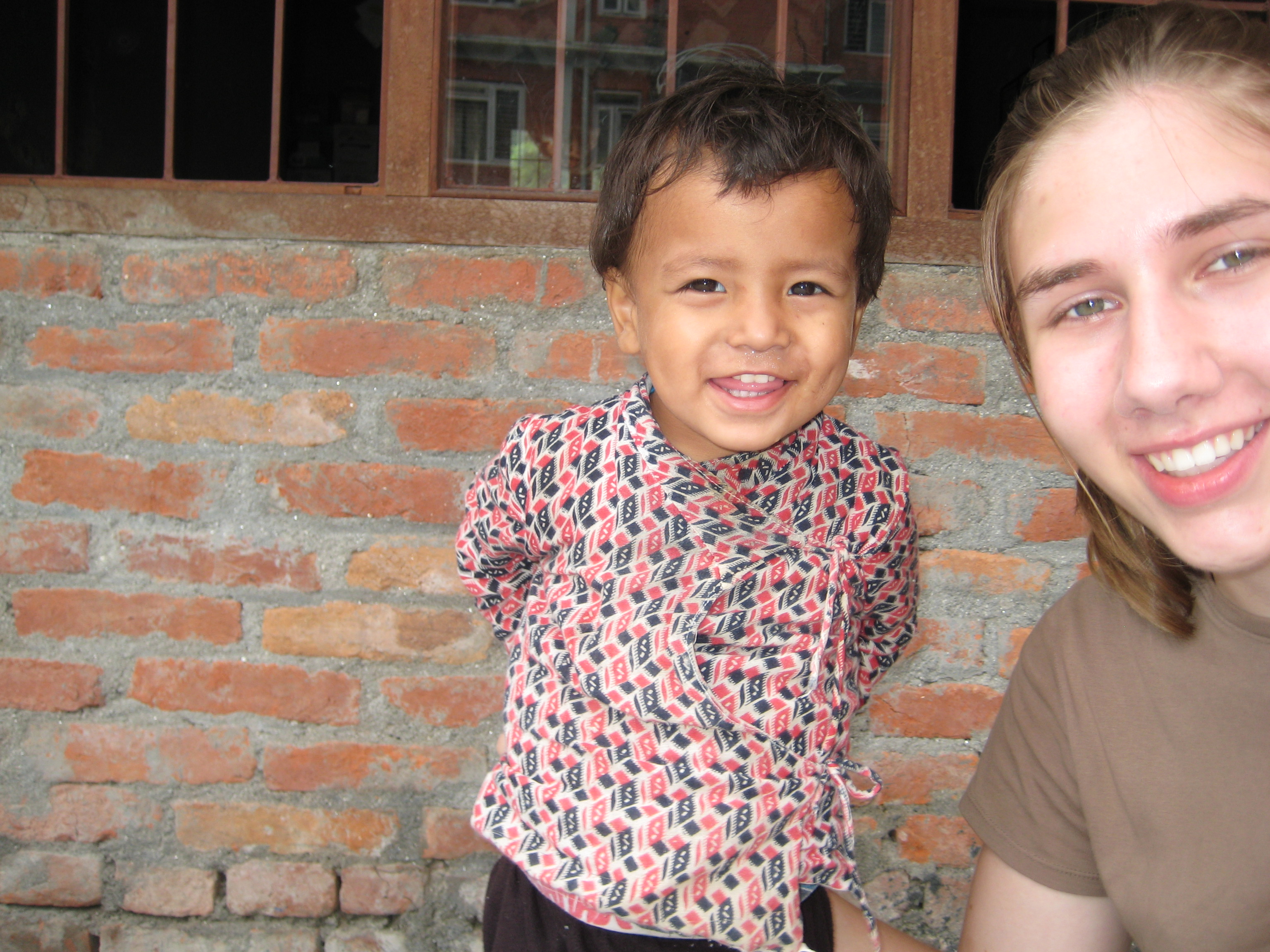 Nepal Teachers Rachel and Britanny Smile